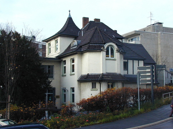 Kölner Straße (früheres Nebengebäude des Amtsgerichts)
